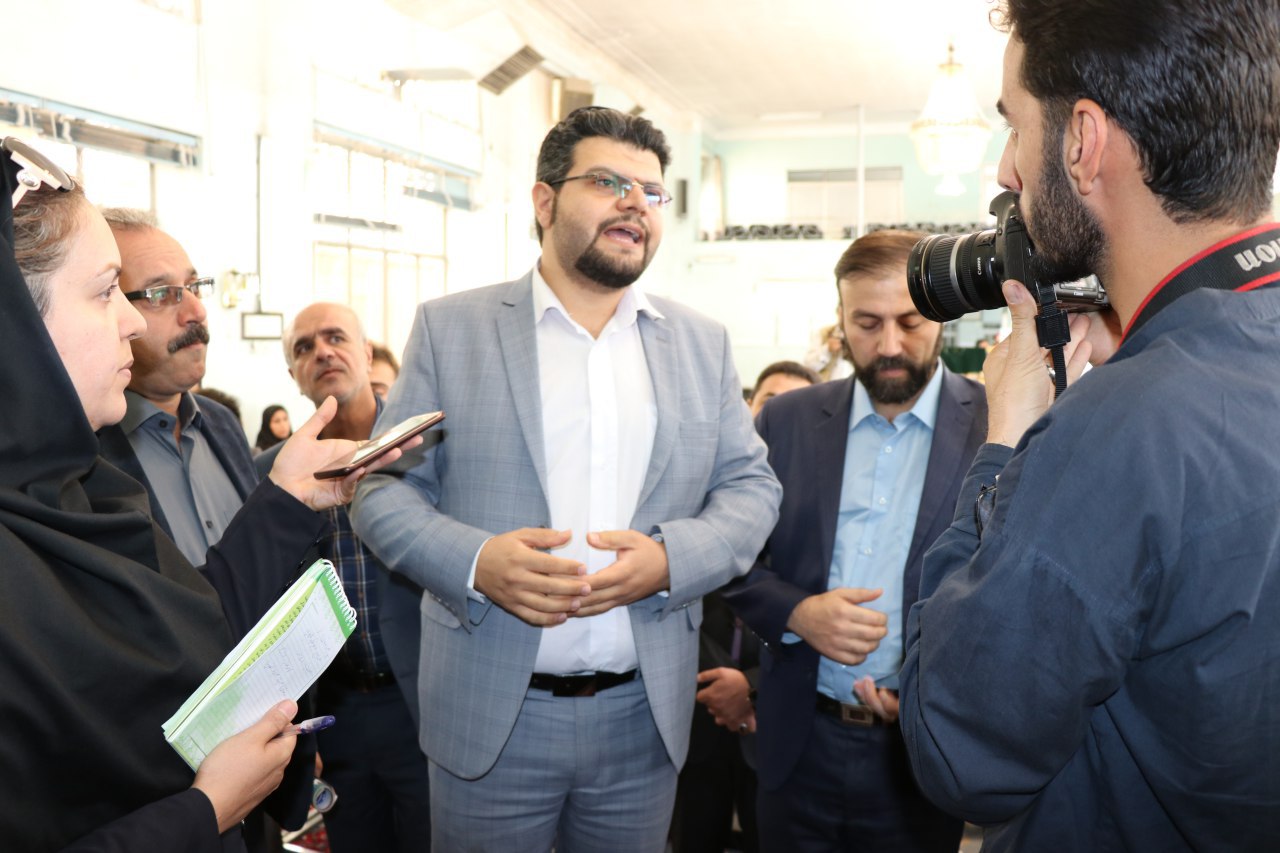 بازديد رییس کمیسیون حقوق شهروندی از کنیسه یهودیان شیراز